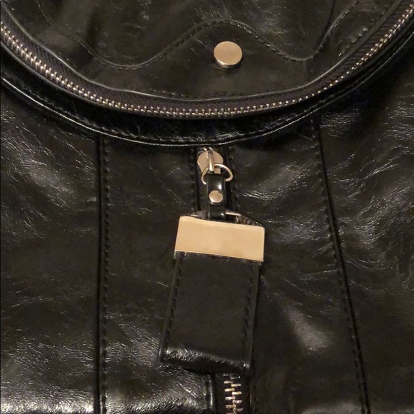 Black Faux Leather Purse👜 🖤 - Picture 4 of 4